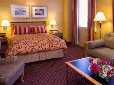 Howard Johnson By Wyndham Vancouver Downtown Canada